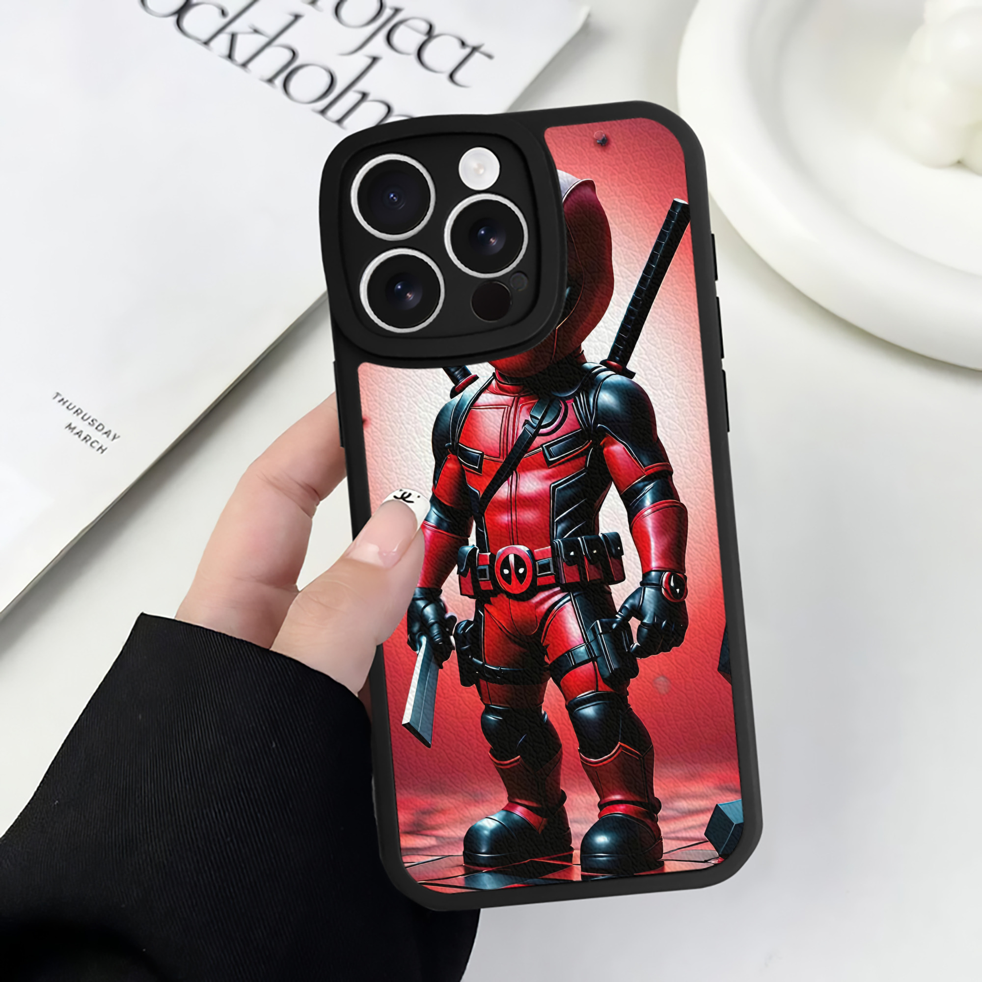 Deadpool デッドプール 【iPhone 16シリーズ対応】シリコンスマホケース（レザー調） 材質：シリコン